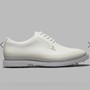 G/FORE Gallivanter Tuxedo Stripe Leather Golf Shoe in Snow/Nimbus